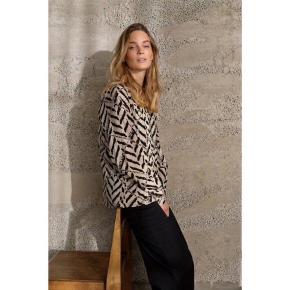 NWT SOYA CONCEPT Inarose Black & Cream Print Button Down Blouse - Picture 7 of 8